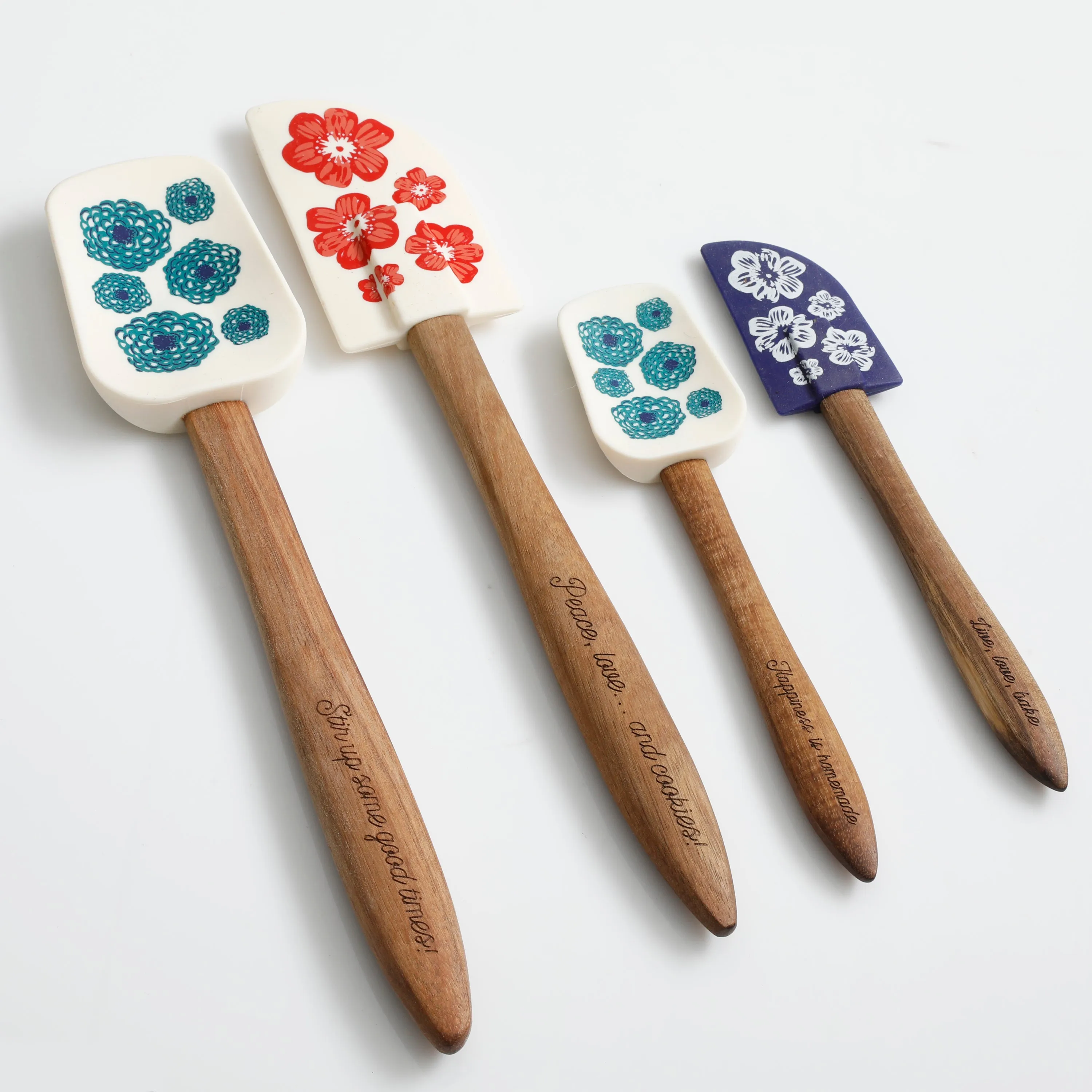 The Pioneer Woman Dazzling Dahlias 20-Piece Gadget Set