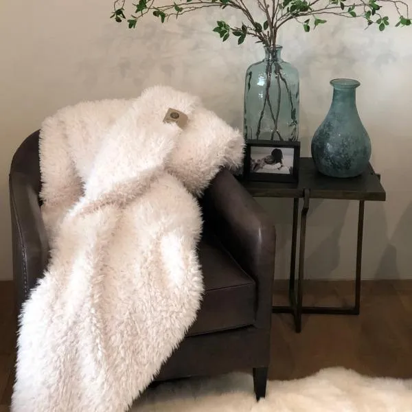 Throw Blanket GUARDIAN ANGEL - BIG - WHISPER WHITE