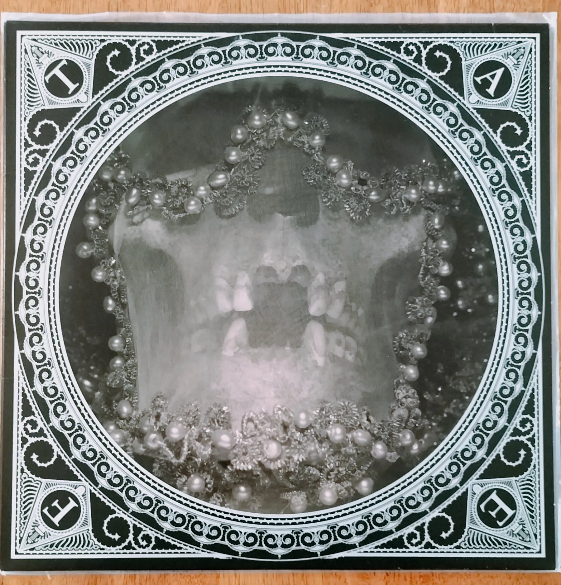 TOMBS - All Empires Fall 12" BLACK VINYL [2ND HAND]