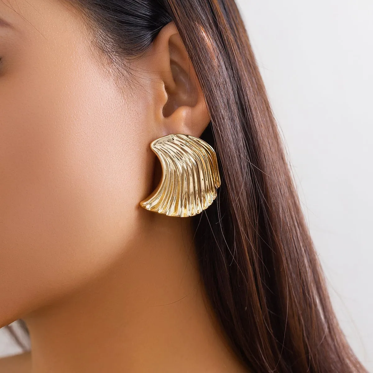 Trendy Gold Plated Seashell Earrings