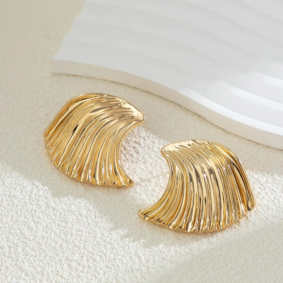 Trendy Gold Plated Seashell Earrings