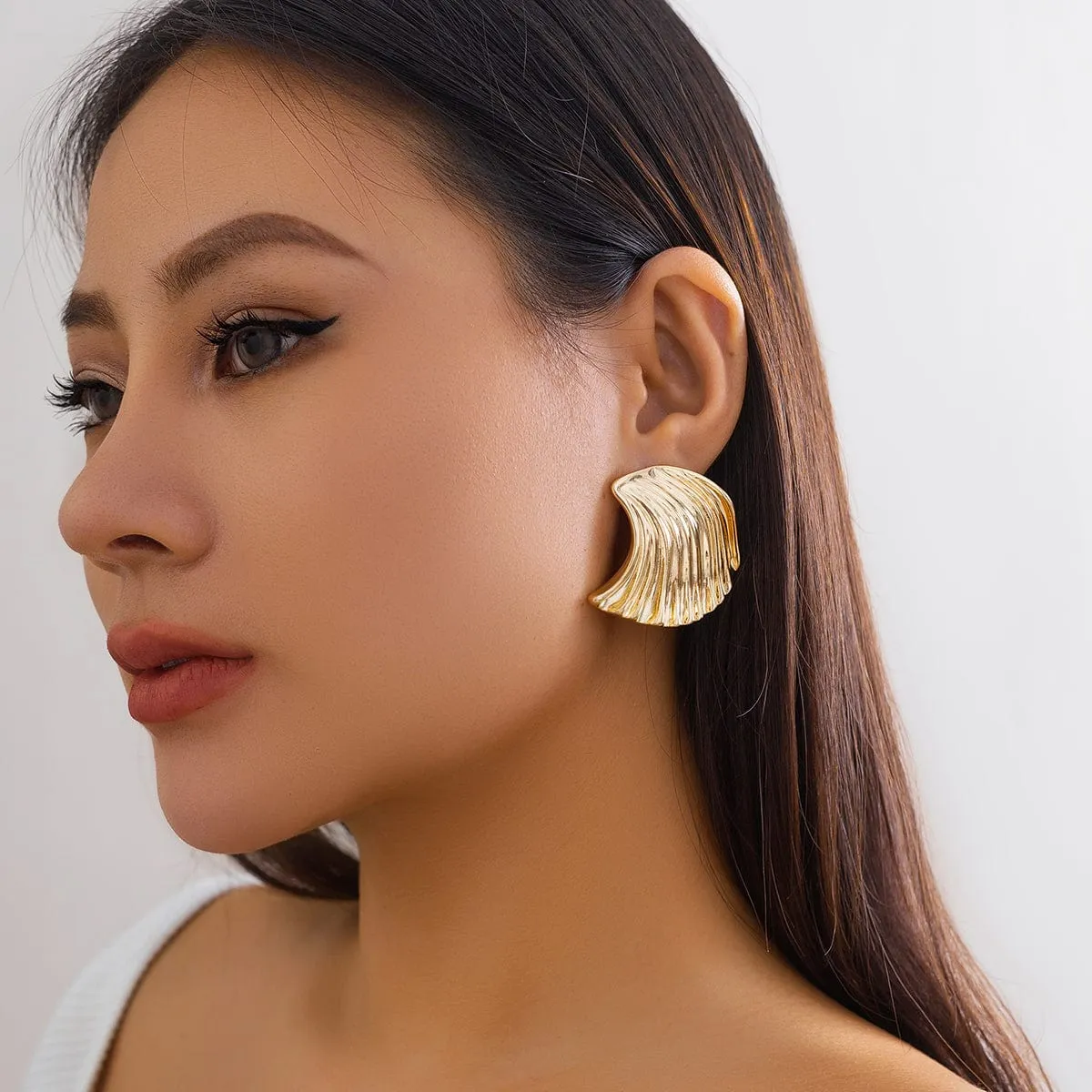Trendy Gold Plated Seashell Earrings