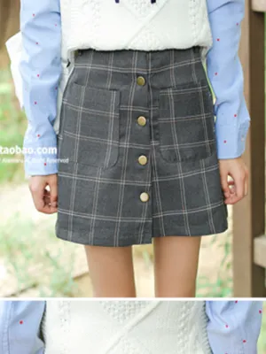wool buttoned skirt